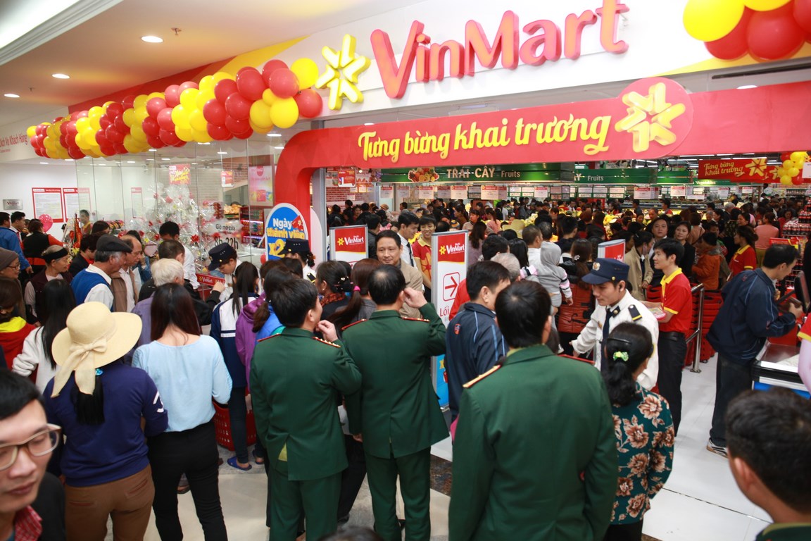 Khai trương siêu thị VinMart